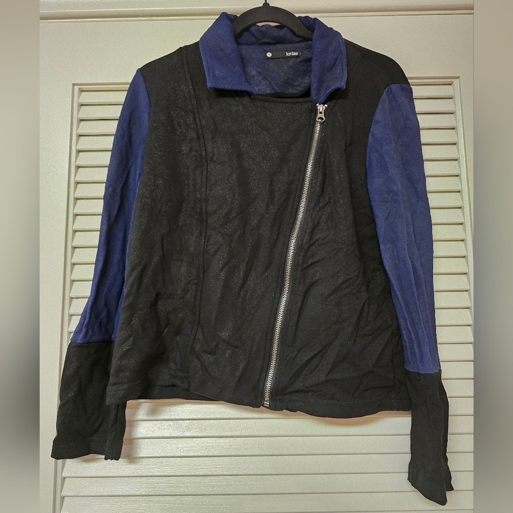 Krisa - Black & Blue Asymmetrical Zipper Long-Sleeve Jacket